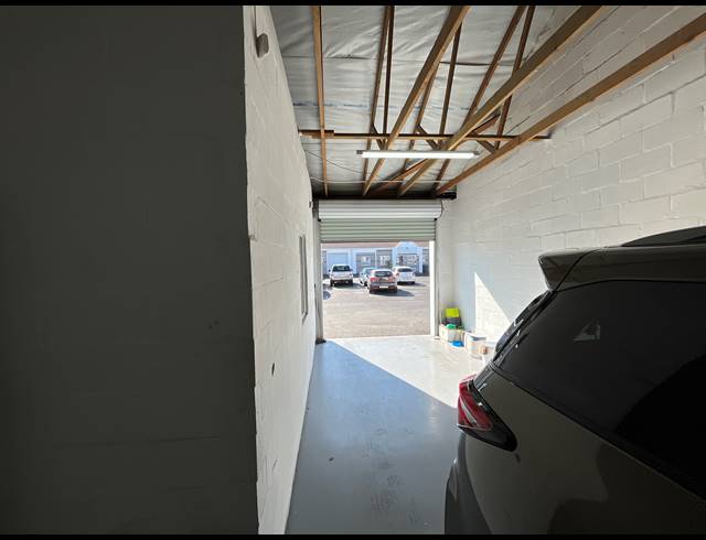 150M² WAREHOUSE TO LET IN MILNERTON CENTRAL